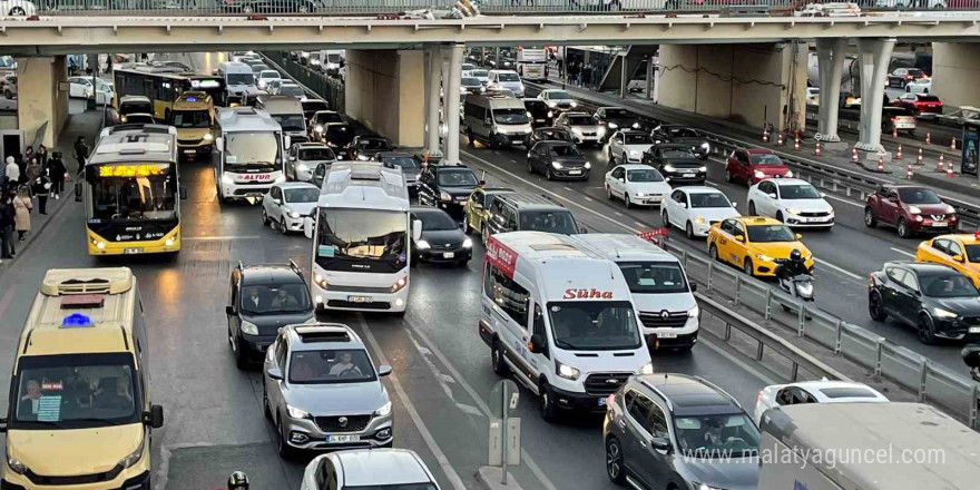 İstanbul trafiğinde ’ara tatil’ yoğunluğu