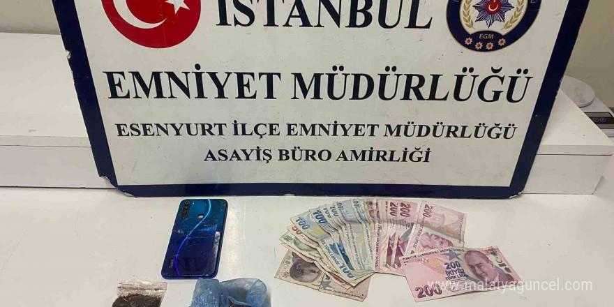 İstanbul’da uyuşturucu ticareti yapanlar suçüstü yakalandı