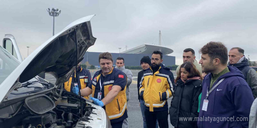 İstanbul’un ambulans sürücülerinin zorlu eğitimi, istekleri ise 'Duyarlı olunması'