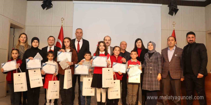 İstiklal Marşı’nı en iyi okumak için yarıştılar