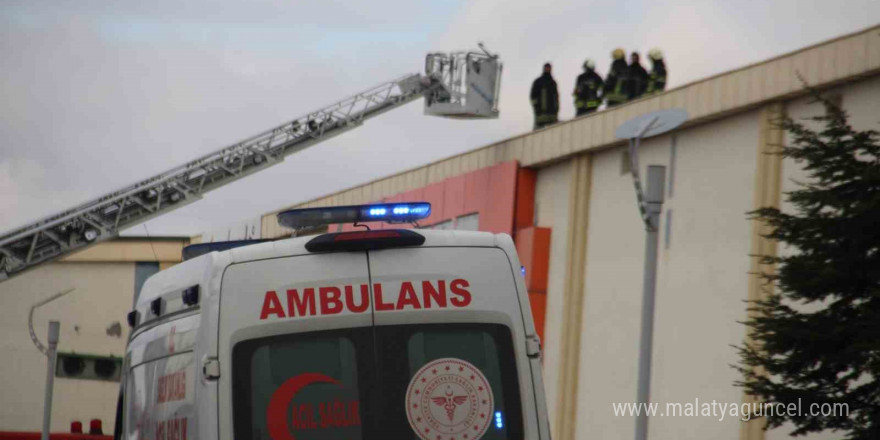 İşyerinde çıkan yangın söndürüldü