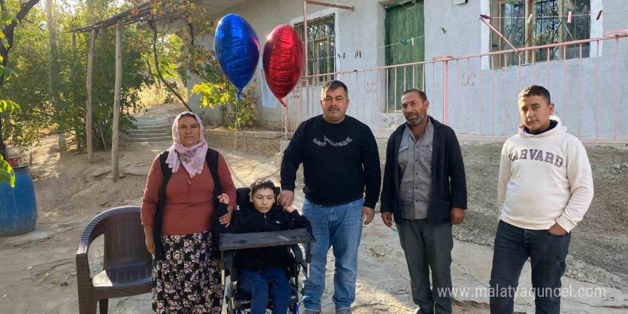 ’İyilik Ailesi’ bu kez engelli Volkan’ı mutlu etti