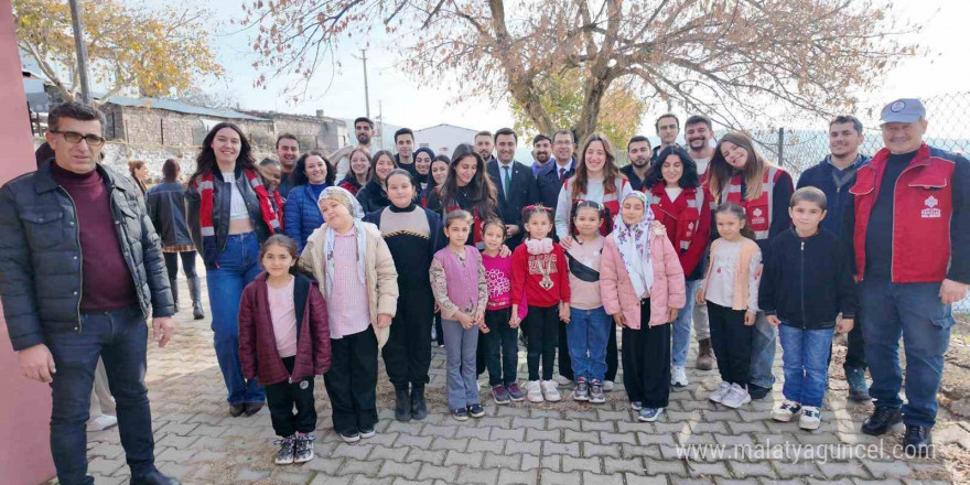 İzmir Vakıflar Bölge Müdürlüğü, Yuntdağı mahallelerini ziyaret etti