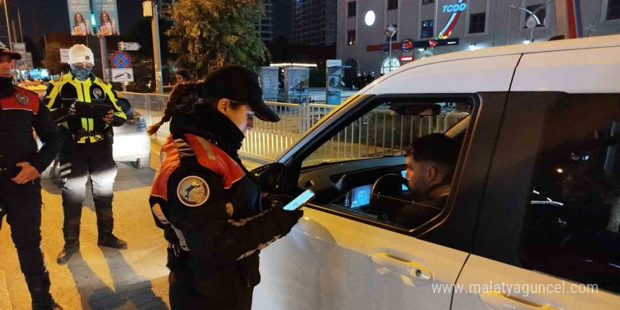 İzmir’de emniyetten yeni yıl denetimi