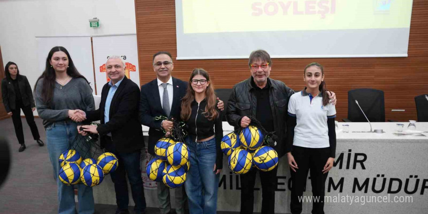 İzmir’de öğrenciler sporcularla buluştu: 750 adet voleybol topu hediye edildi