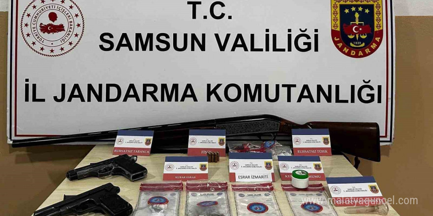 Jandarma ekipleri silah, mühimmat ve uyuşturucu madde ele geçirdi