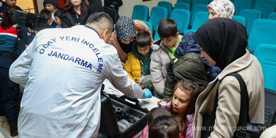 Jandarma ekiplerinden öğrencilere eğitim