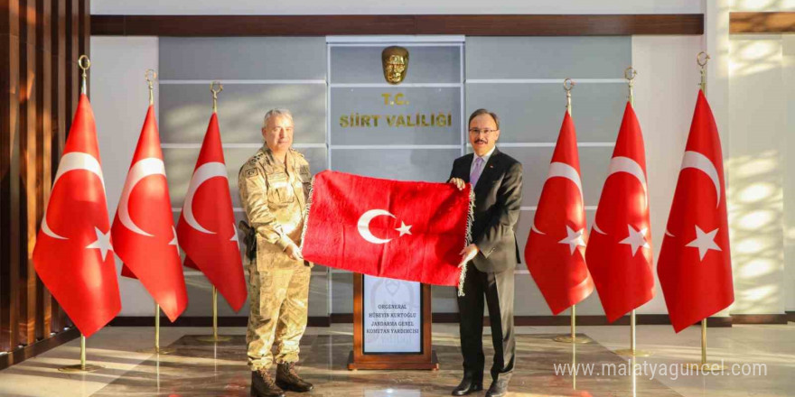 Jandarma Genel Komutan Yardımcısı Hüseyin Kurtoğlu Siirt Valisi ile görüştü