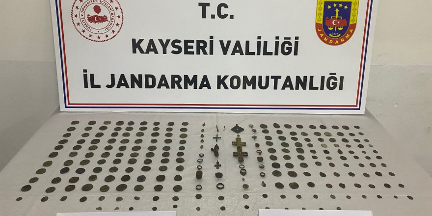 Jandarma tarihi eser kaçakçılarına geçit vermiyor