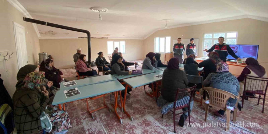 Jandarmadan ‘En İyi Narkotik Polisi Anne’ semineri