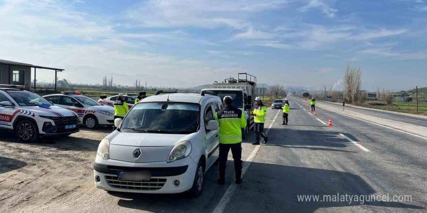 Jandarmadan havadan trafik denetimi