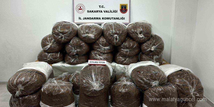 Jandarmadan kaçakçılığa geçit yok: 865 kilogram kaçak tütün ele geçirildi