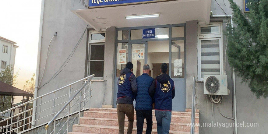 JASAT ekipleri aranan 2 kişiyi yakaladı