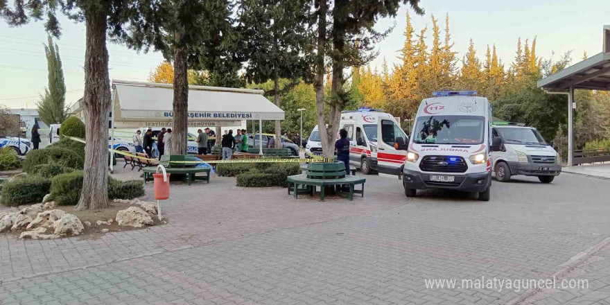 Kabir ziyaretine gelen 3 kadın öldürüldü