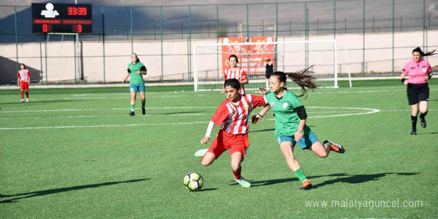 Kadın futbolunda Gürcistan ile dostluk maçı