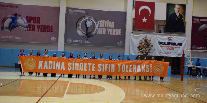 ‘Kadına Şiddete Sıfır Tolerans’ voleybol turnuvası sona erdi