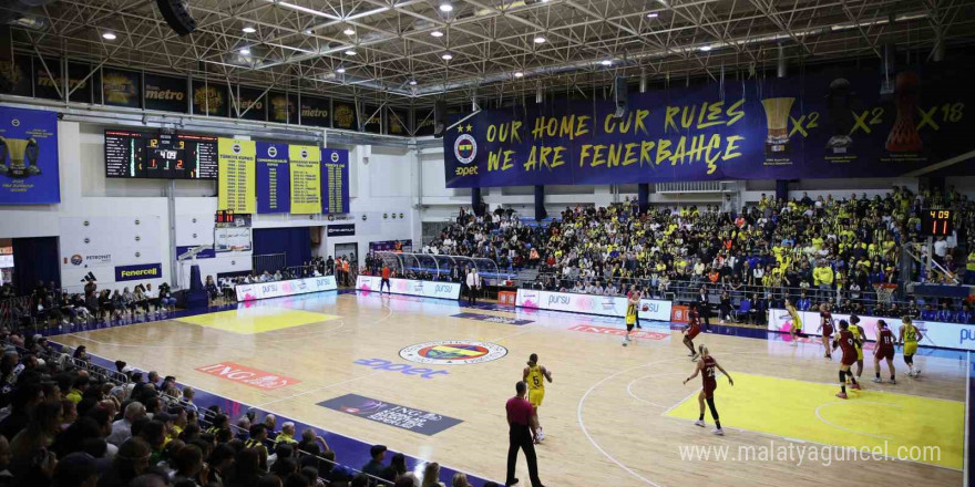 Kadınlar pota derbisi Fenerbahçe’nin