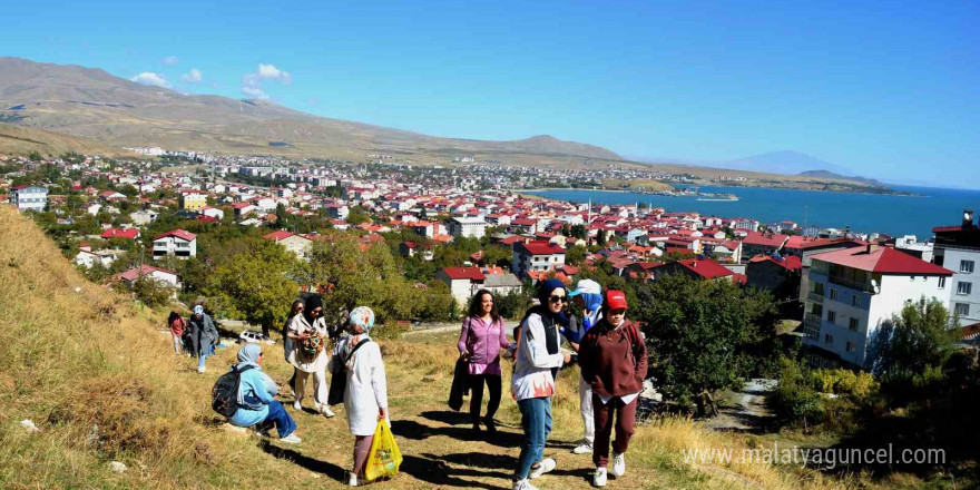 Kadınlardan doğa ve sağlıklı yaşam yürüyüşü