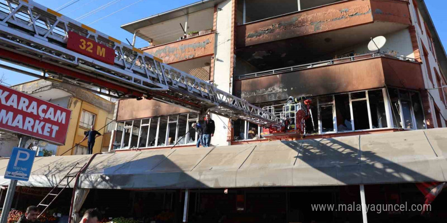 Kahramanmaraş’ta market deposunda yangın