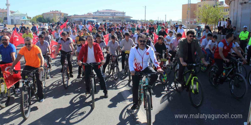 Kahta’da Avrupa Spor Haftası kapsamında bisiklet etkinliği düzenlendi