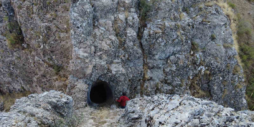 Kalecik Kalesi ihtişamıyla büyülüyor