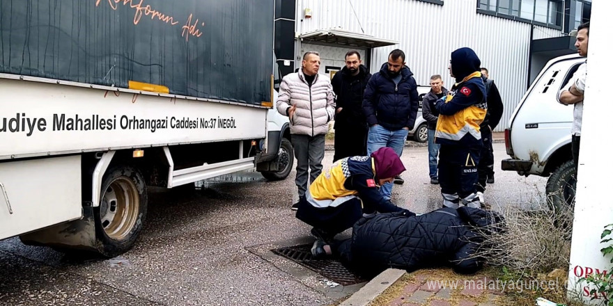 Kamyonetin çarptığı kadın yaralandı