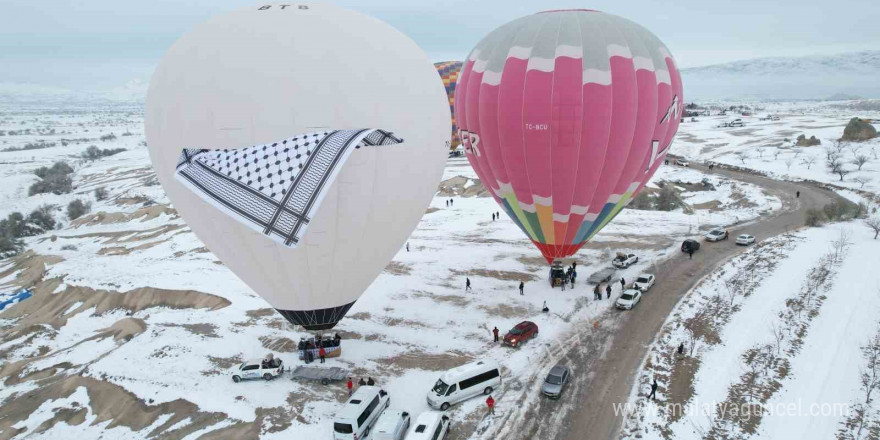 Kapadokya’da balonlar ‘barış’ için havalandı