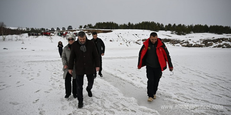 Kar üzerinde off-road yapan ekipler nefes kesti