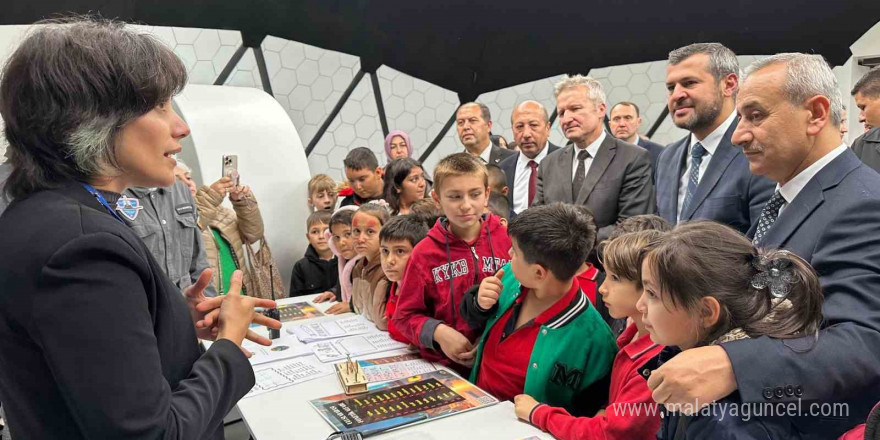 Karabük’te bilim şenliği başladı