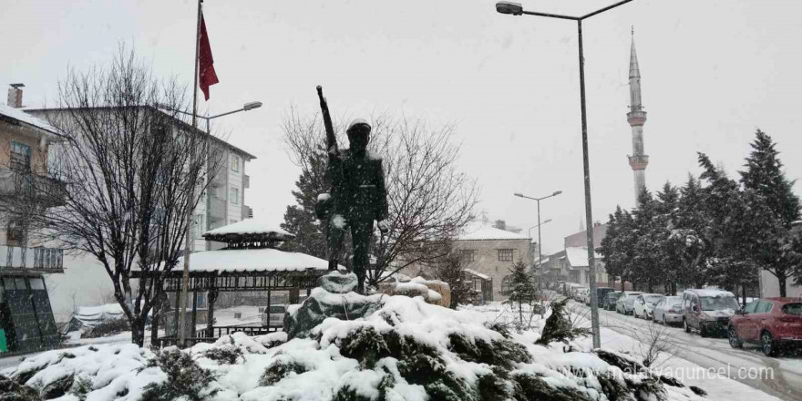 Karabük’te kar manzaraları dronla görüntülendi