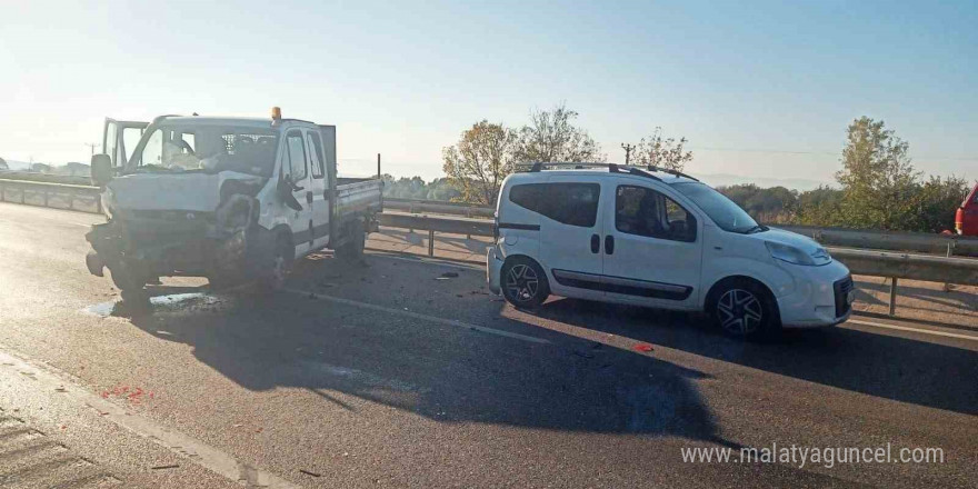 Karacabey’de zincirleme kaza: 9 yaralı