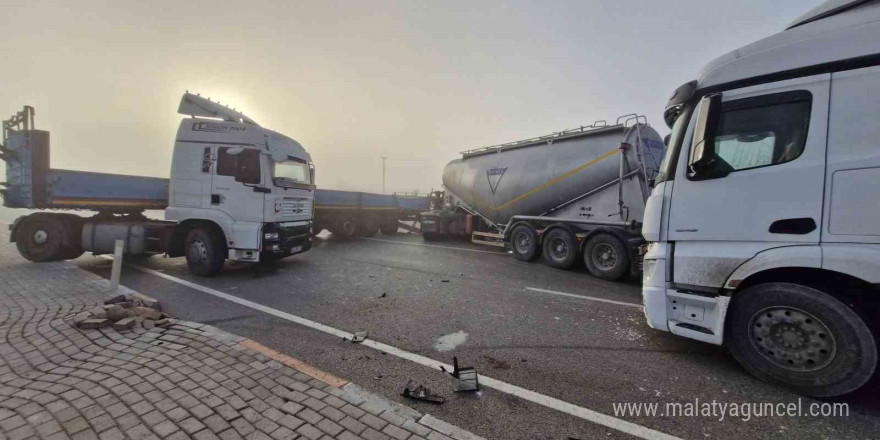 Karaman’da 13 aracın karıştığı zincirleme kazada 7 kişi yaralandı