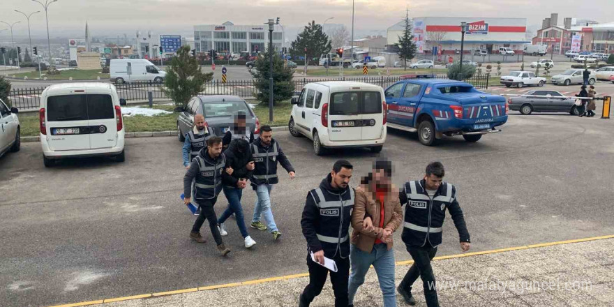 Karaman’da 3 kişi dolandırıcılıktan tutuklandı