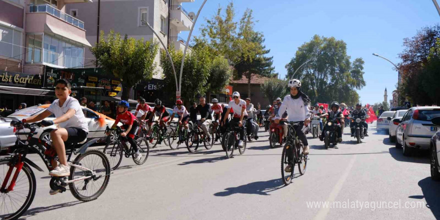 Karaman’da Filistin’e destek için motor ve bisiklet konvoyu düzenlendi