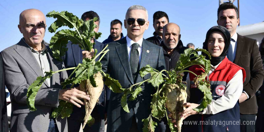 Karaman’da kantarlar pancar alımına dualarla başladı