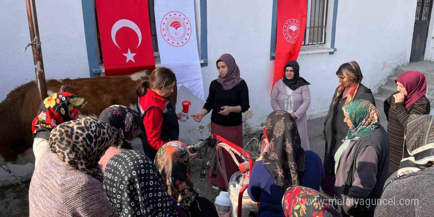 Kars’ta Büyükbaş Hayvancılıkta Sağım Hijyeni ve Sanitasyon Kursu eğitimi