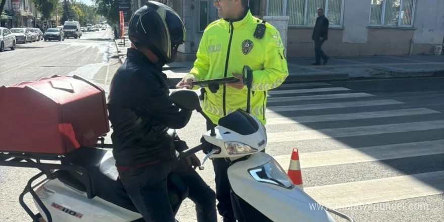 Kars’ta motosiklet kuryeler denetlendi