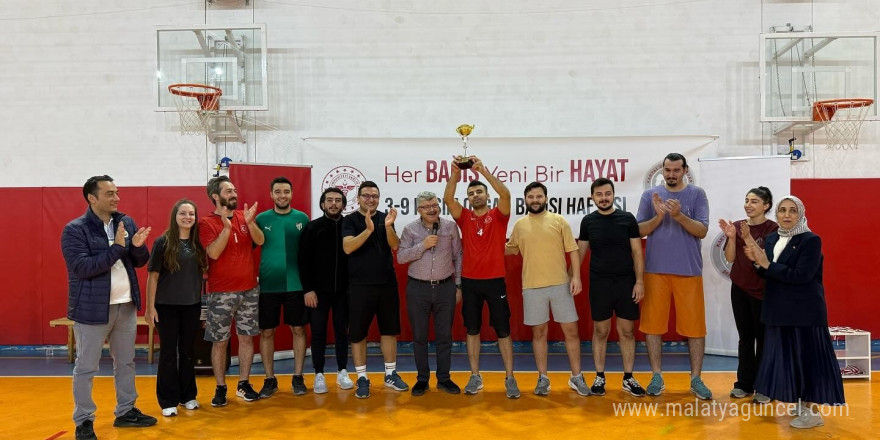 Kartal Dr. Lütfi Kırdar Şehir Hastanesi Voleybol Turnuvası tamamlandı