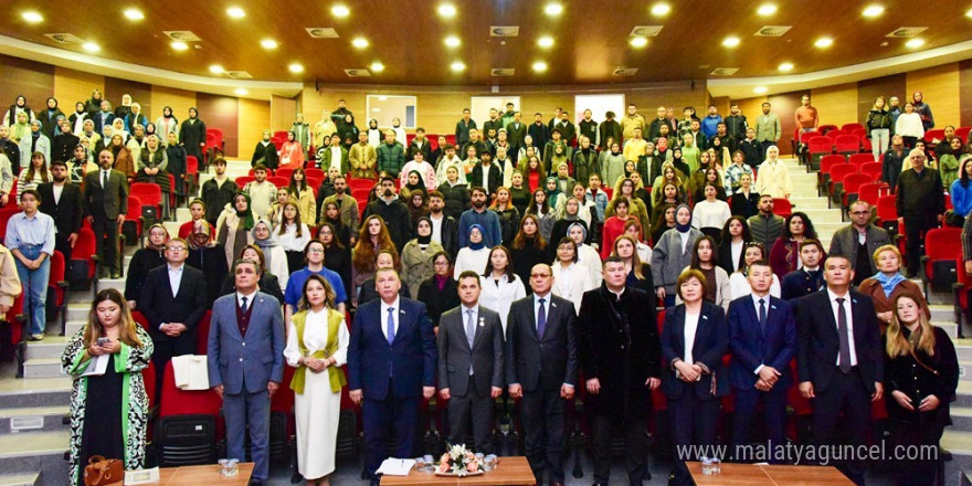 Kastamonu Üniversitesi’nde Türkiye ve Kazakistan’ın Cumhuriyetleşme süreçleri konuşuldu