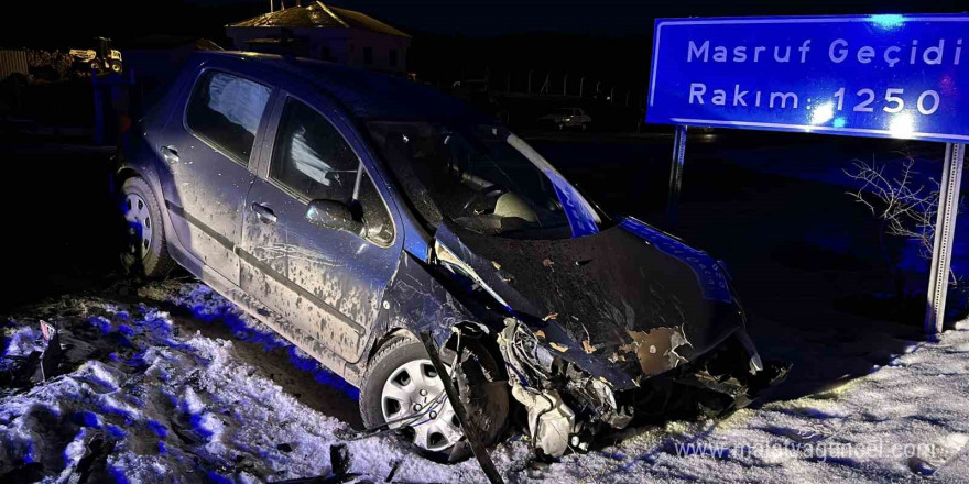 Kastamonu’da hafif ticari araç ile otomobil çarpıştı: 6 yaralı