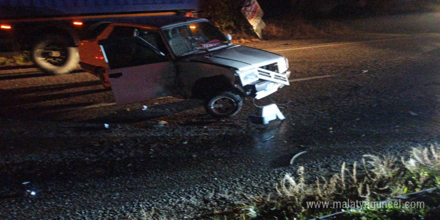 Kastamonu’da iki otomobil çarpıştı: 3 yaralı