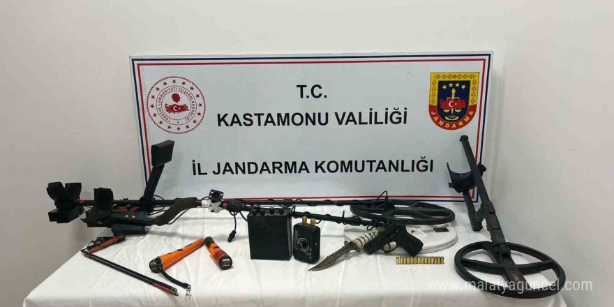 Kastamonu’da kaçak define avcılarına jandarmadan baskın