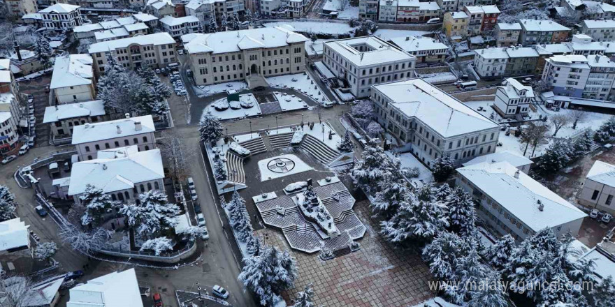 Kastamonu’da mest eden kar manzaraları