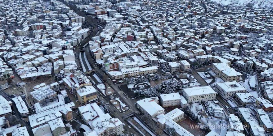 Kastamonu’da mest eden kar manzaraları