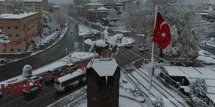 Kayseri beyazla kaplandı