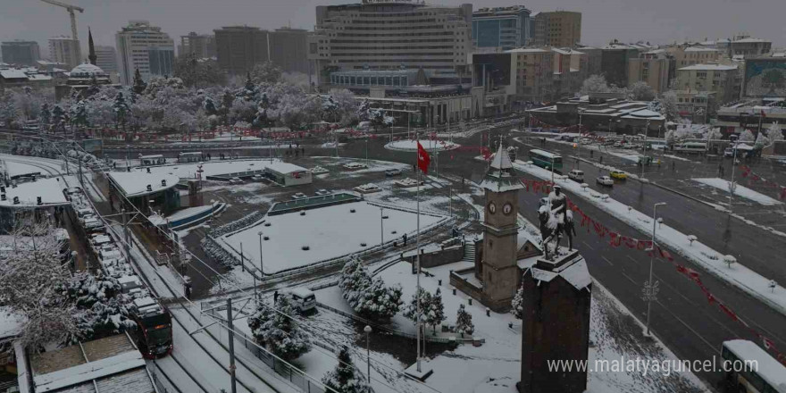 Kayseri beyazla kaplandı