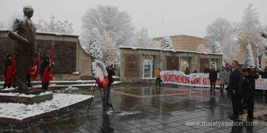 Kayseri İl Milli Eğitim Müdürü Esen: 'Erdemli toplum erdemli insanların elinde yetişir'