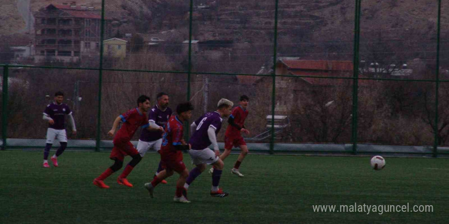 Kayseri Şeker Süper Amatör Küme: Kayseri Döğerspor: 3 - 1966 Turanspor: 1