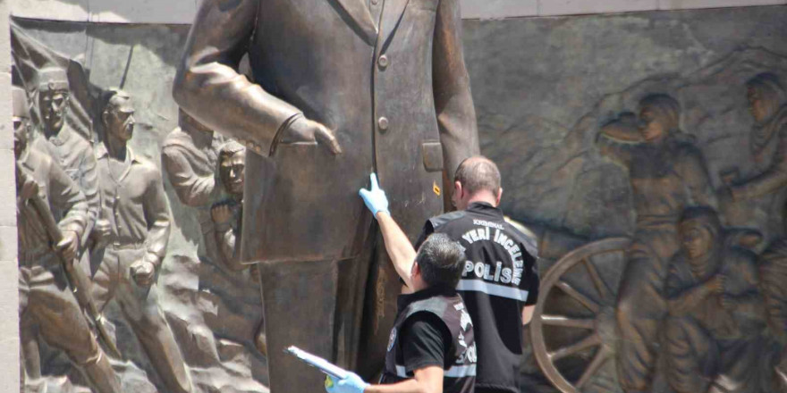 Kayseri’de Atatürk heykeline saldıran 2 kişi tutuklandı