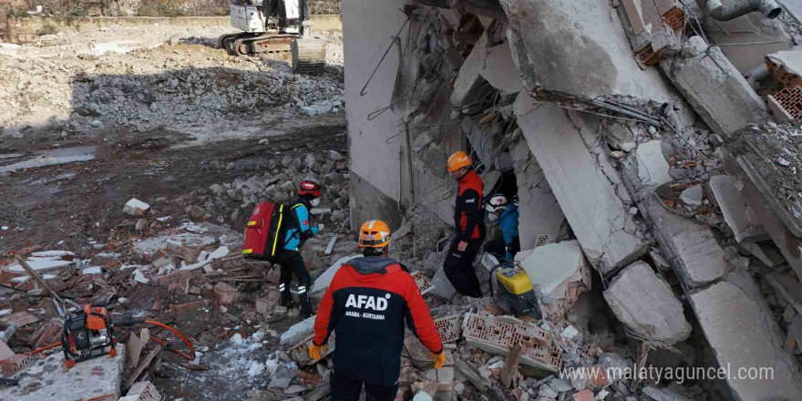 Kayseri’de gerçeğini aratmayan deprem tatbikatı